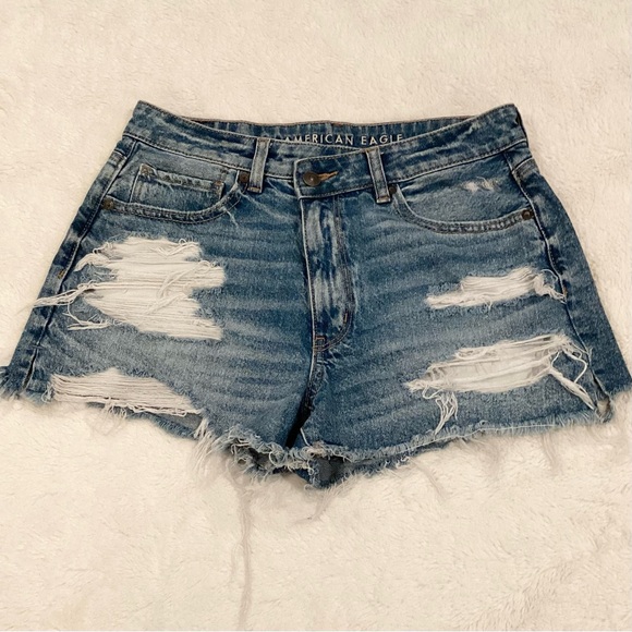 American Eagle 6 Mom Denim Shorts Strigid Super High Rise Women’s Distressed - Picture 3 of 11